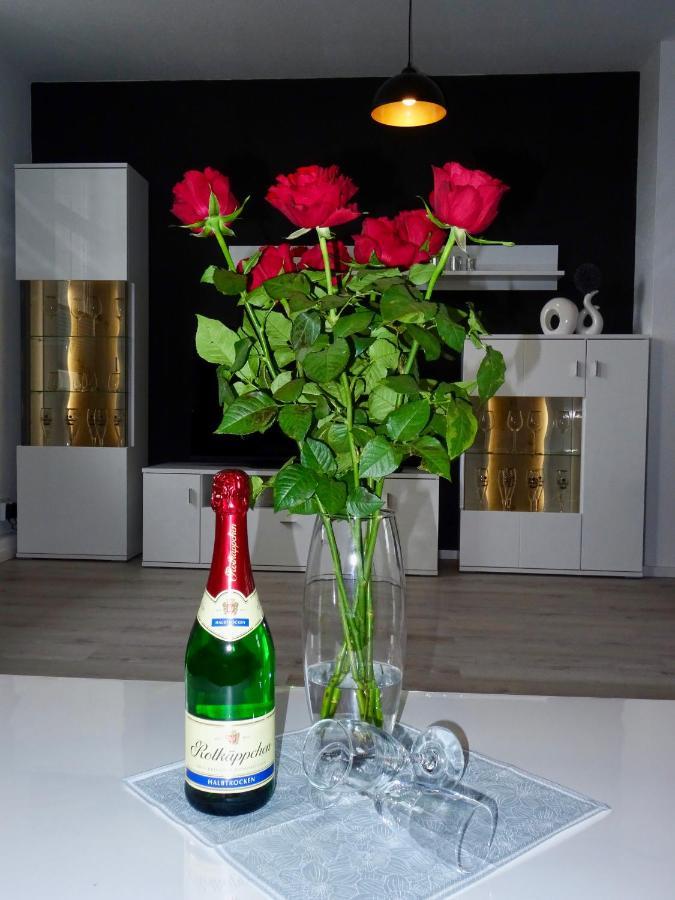 טאלה Ferienwohnung Ostard 1 מראה חיצוני תמונה