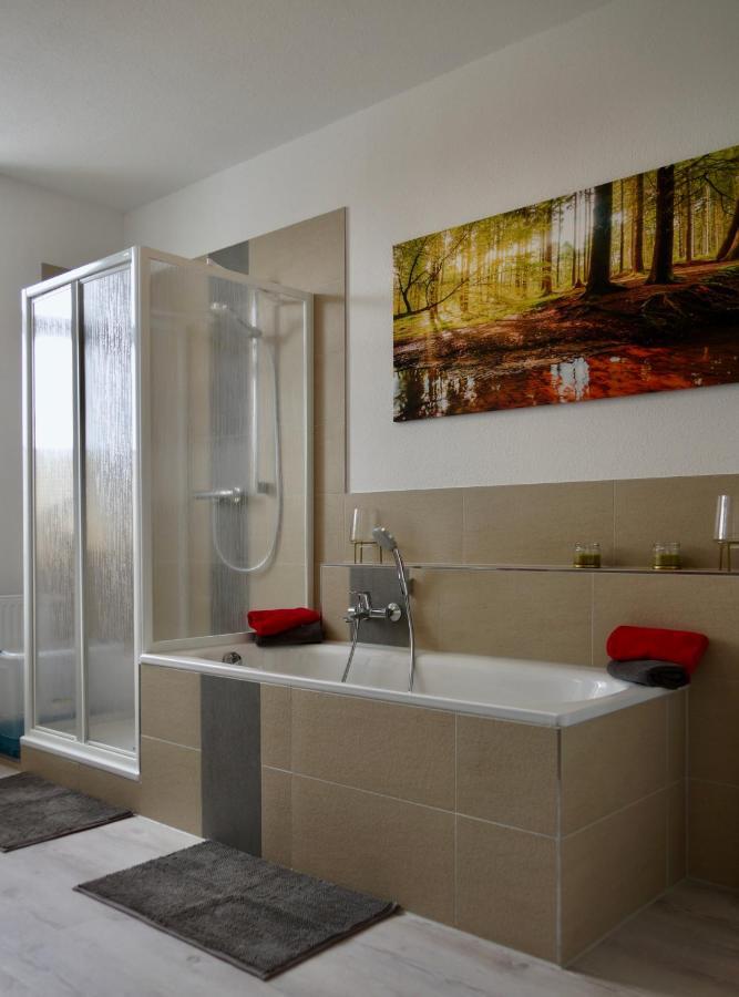 טאלה Ferienwohnung Ostard 1 מראה חיצוני תמונה