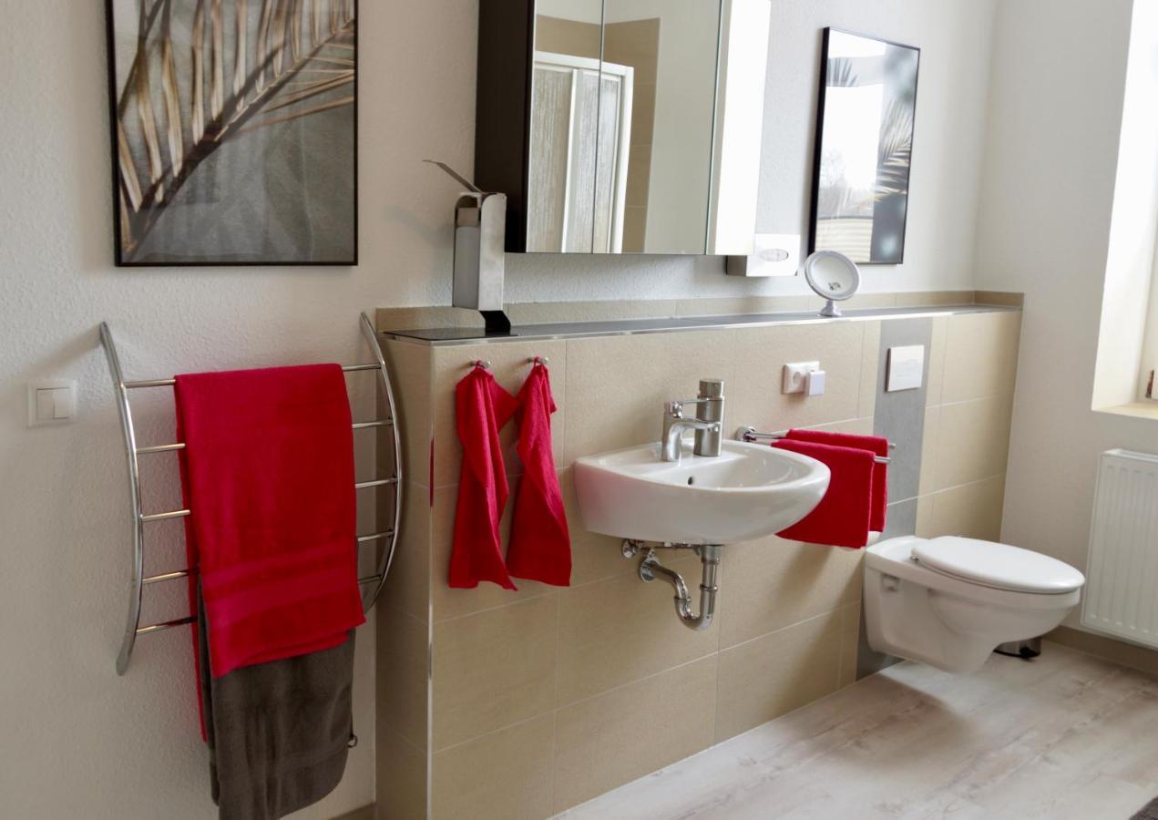 טאלה Ferienwohnung Ostard 1 מראה חיצוני תמונה